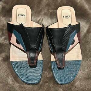 GUC Fendi sandals